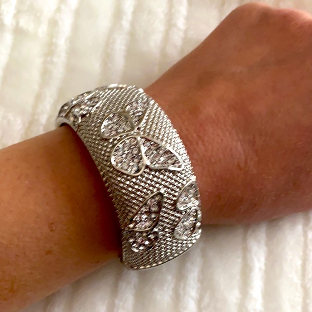 Butterfly crystals bracelet 🌷